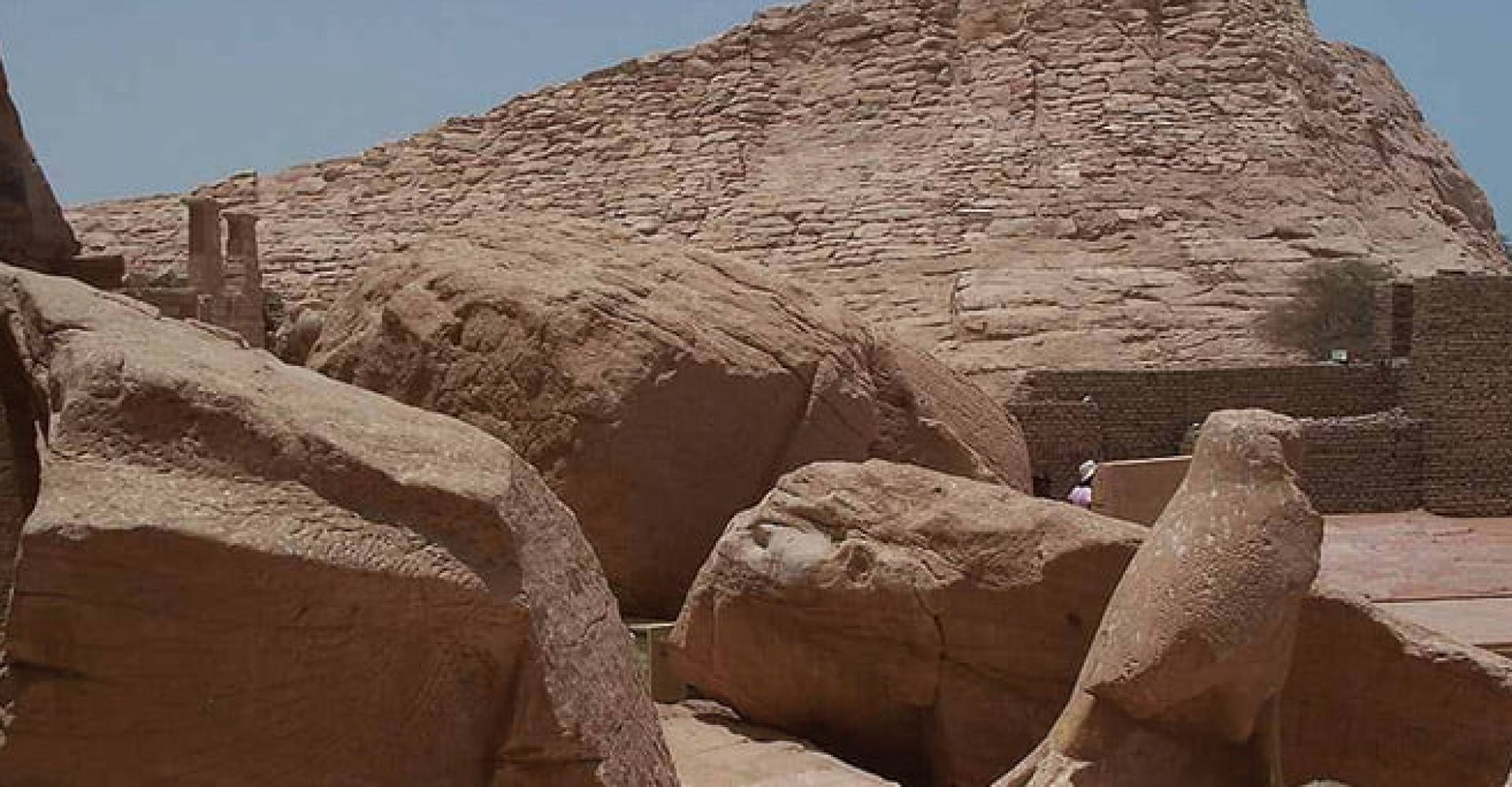 Abu Simbel Excursion By Bus 3