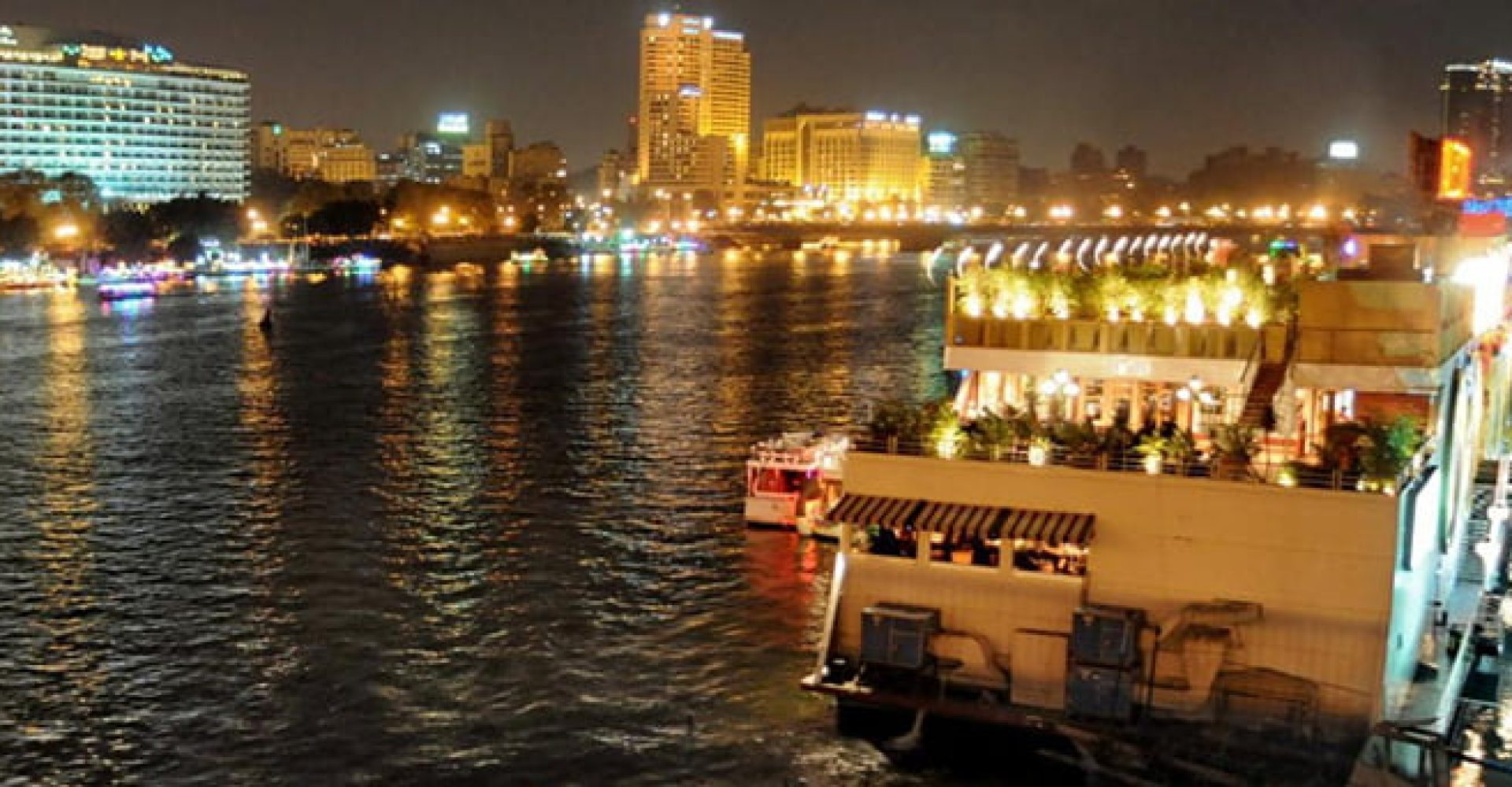 Dinner Cruise With Show 3