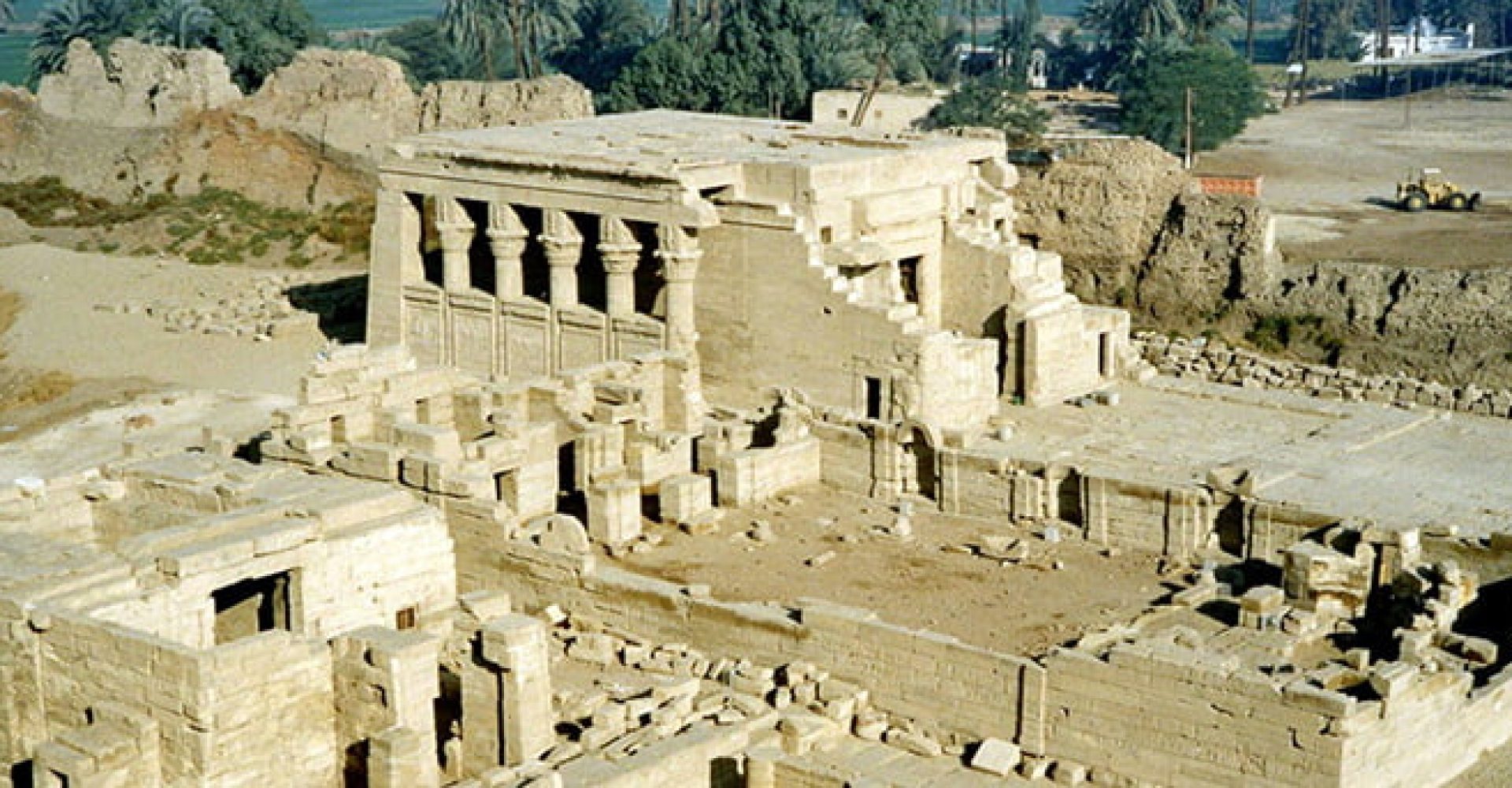 Full Day Visit Dendera & Abydos 1