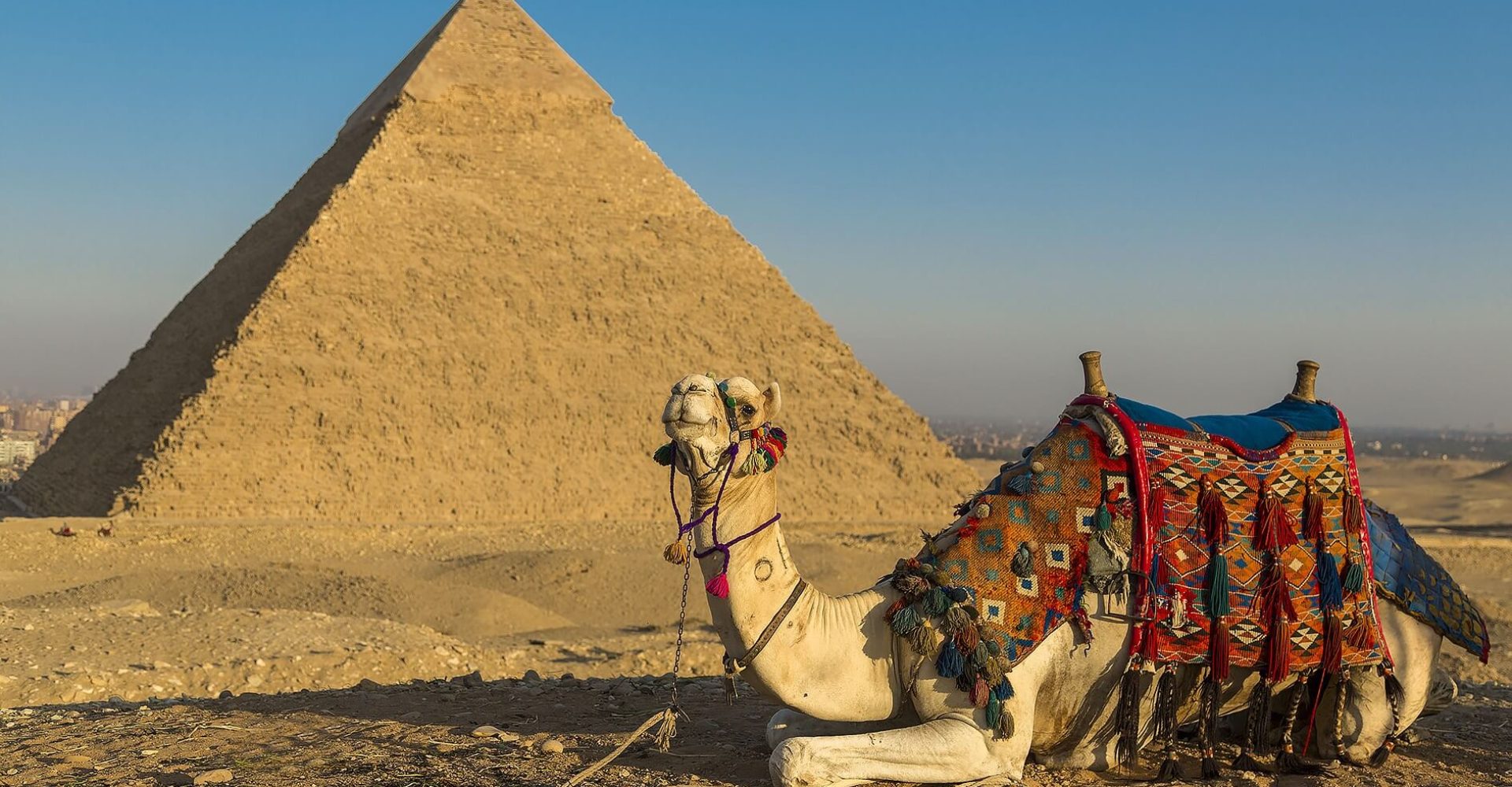 Giza-Pyramids-,Sphinx-,Egyptian-Museum-And-Khan-El-Khalili-from-Alexandria 3