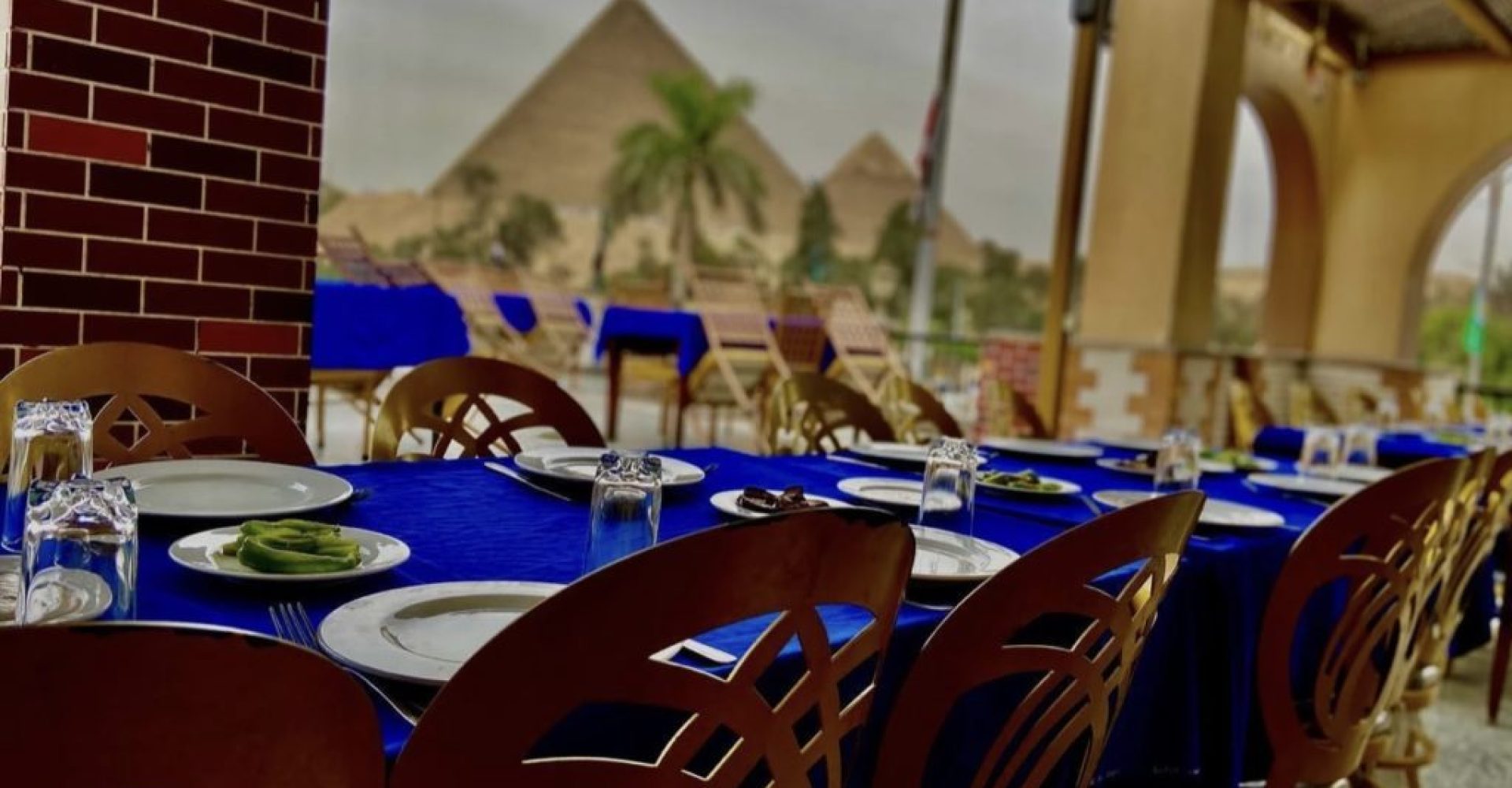 Lunch-At-A-Typical-Restaurant-Cheristo-In-The-Pyramids-Area-During-The-Tour 1024x762