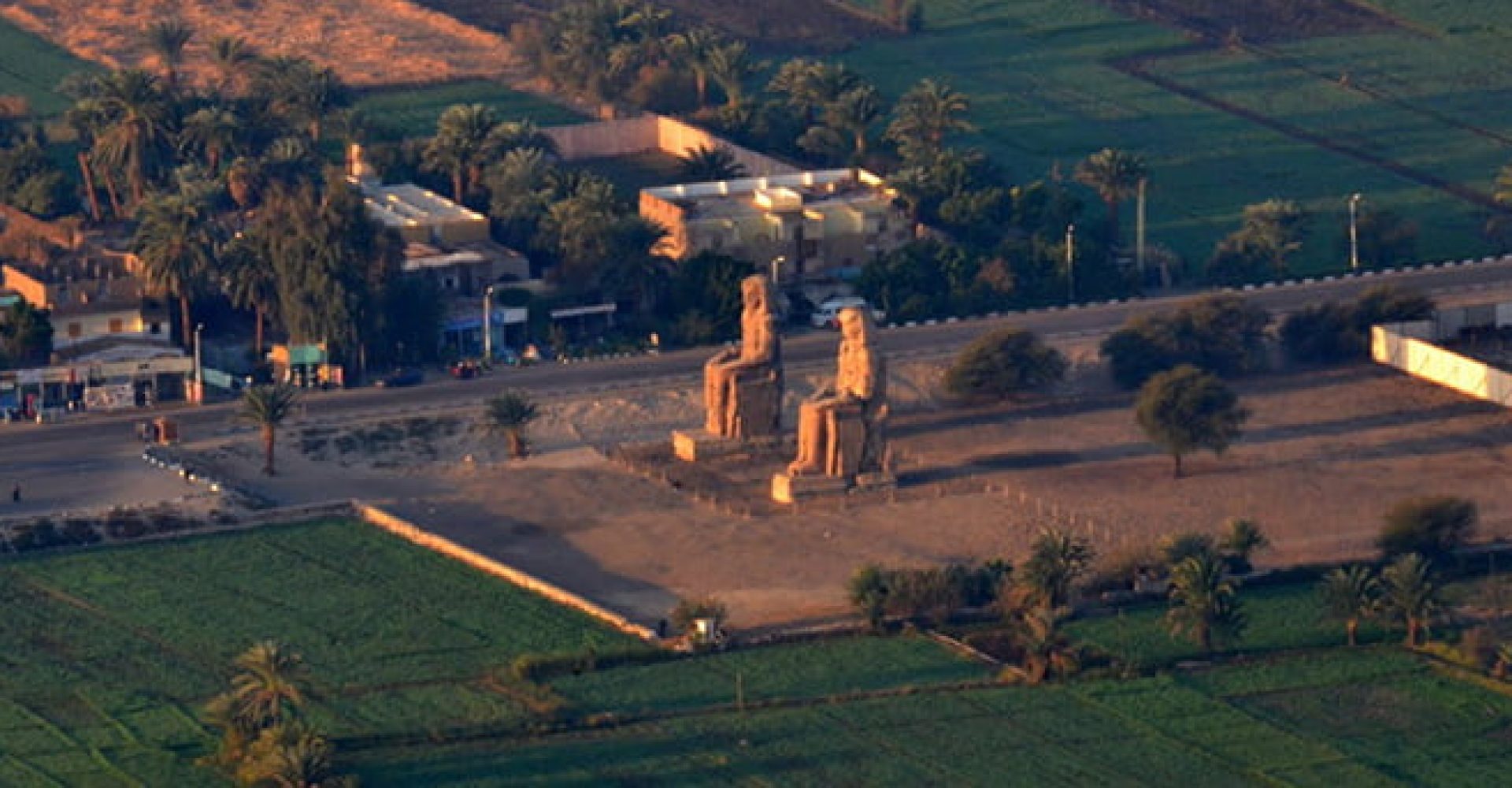 Overday Trip To Luxor By Bus - Deluxe 1