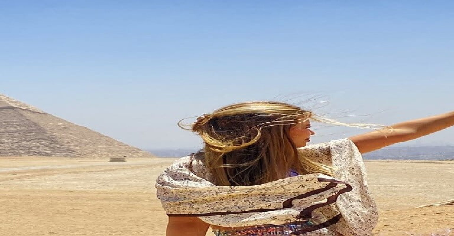 picture at pyramids view